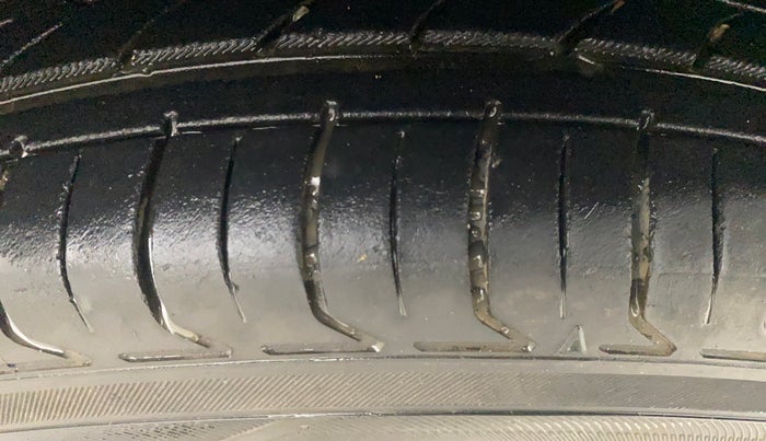 2019 Hyundai VENUE S 1.0 TURBO DCT, Petrol, Automatic, 56,623 km, Left Rear Tyre Tread