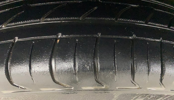 2019 Hyundai VENUE S 1.0 TURBO DCT, Petrol, Automatic, 56,623 km, Right Rear Tyre Tread