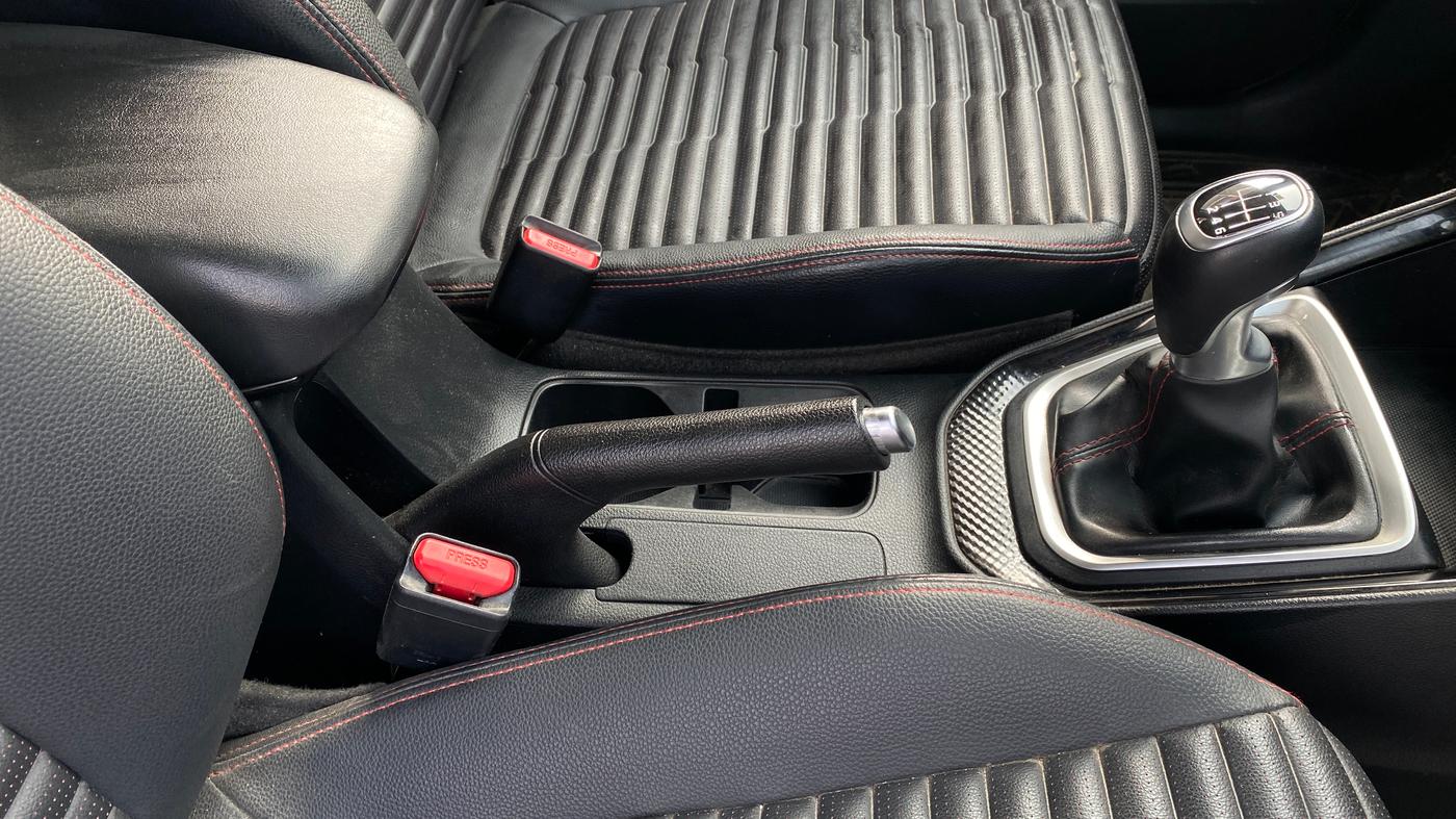 2023 KIA SONET GTX PLUS 1.5 IMT, Diesel, Manual, 33,638 km, Gear Lever