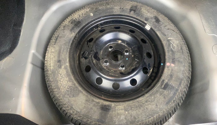 2015 Maruti Swift Dzire VXI, Petrol, Manual, 29,190 km, Spare Tyre