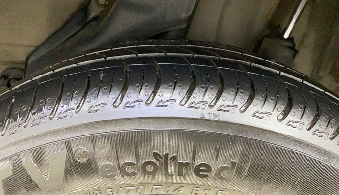 2014 Honda Brio S MT, Petrol, Manual, 13,264 km, Left Rear Tyre Tread