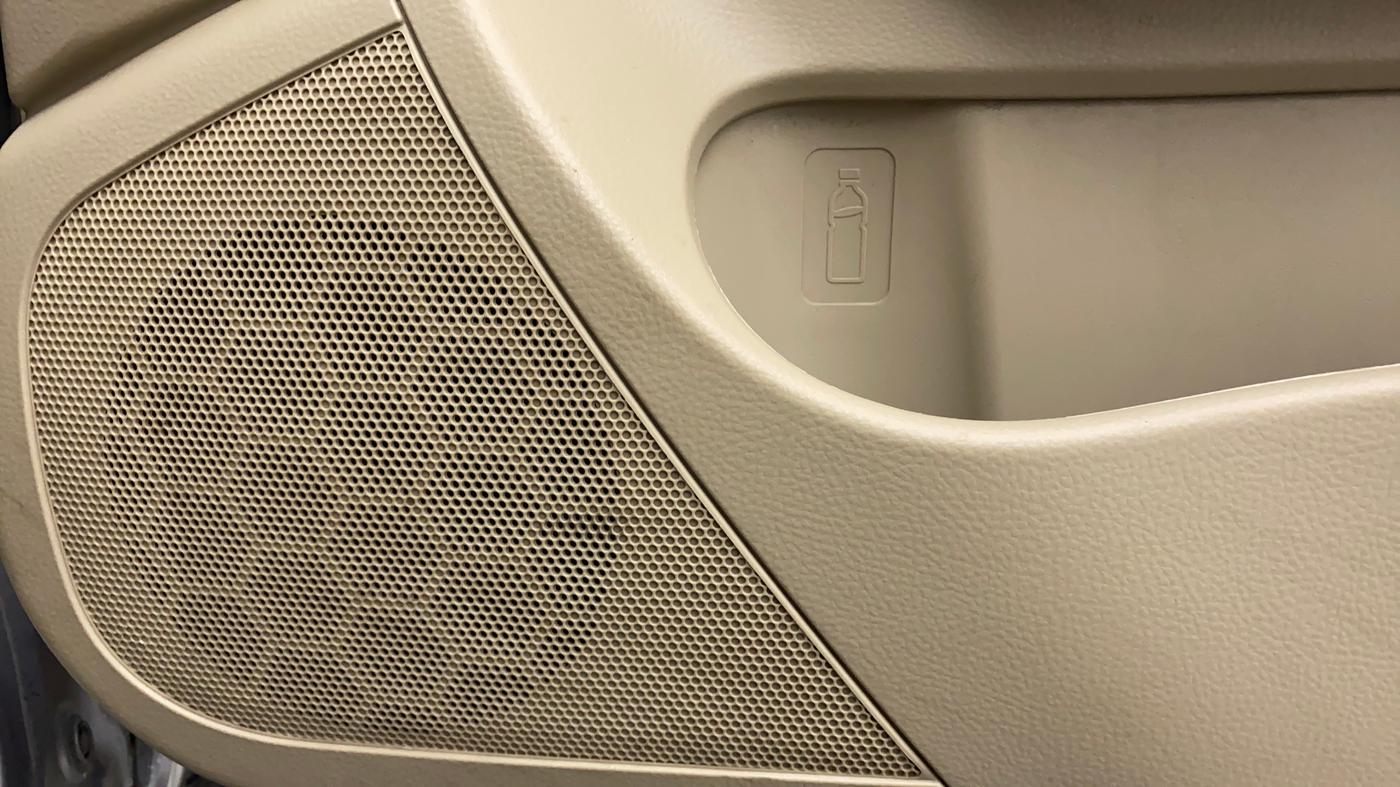 2012 Maruti Swift Dzire VXI, Petrol, Manual, 43,974 km, Speaker