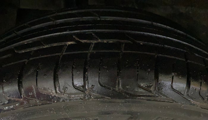 2022 Tata NEXON XM PETROL, Petrol, Manual, 40,351 km, Right Rear Tyre Tread