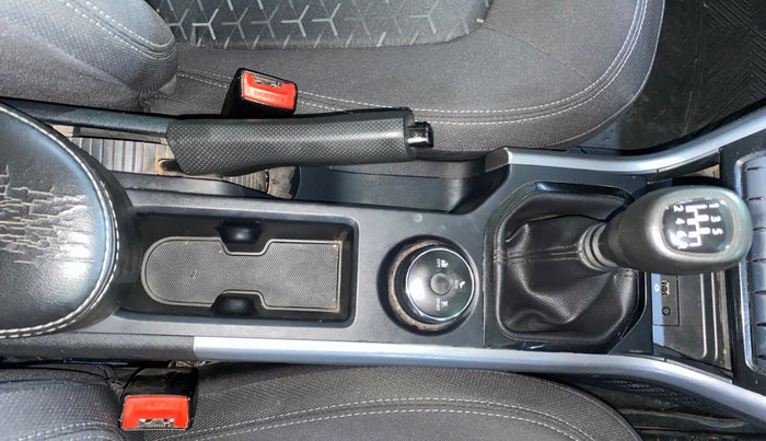 2022 Tata NEXON XM PETROL, Petrol, Manual, 40,351 km, Gear Lever