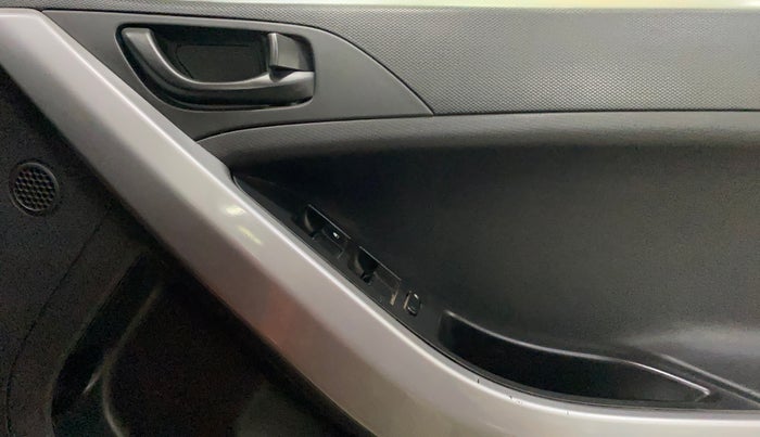 2022 Tata NEXON XM PETROL, Petrol, Manual, 40,351 km, Driver Side Door Panels Control