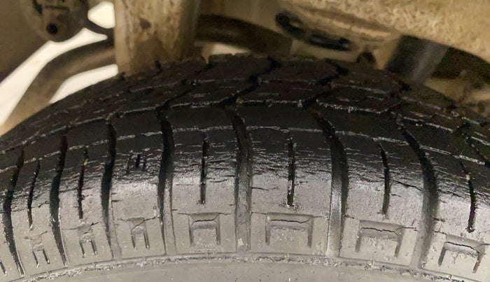 2016 Maruti Alto 800 VXI, Petrol, Manual, 19,736 km, Right Rear Tyre Tread
