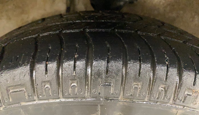 2016 Maruti Alto 800 VXI, Petrol, Manual, 19,736 km, Right Front Tyre Tread