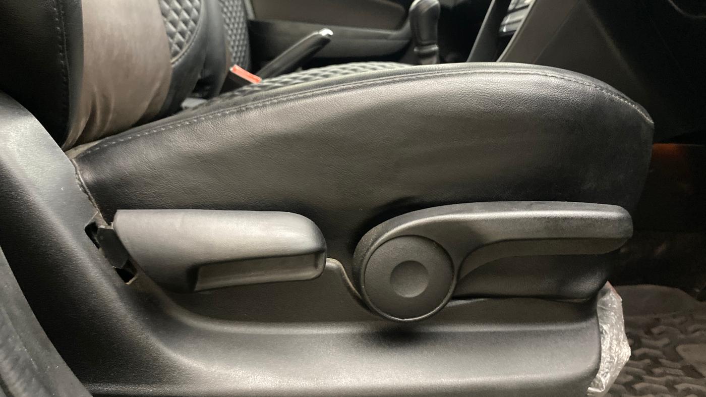 2021 Toyota URBAN CRUISER HIGH GRADE MT, Petrol, Manual, 50,941 km, Driver Side Adjustment Panel