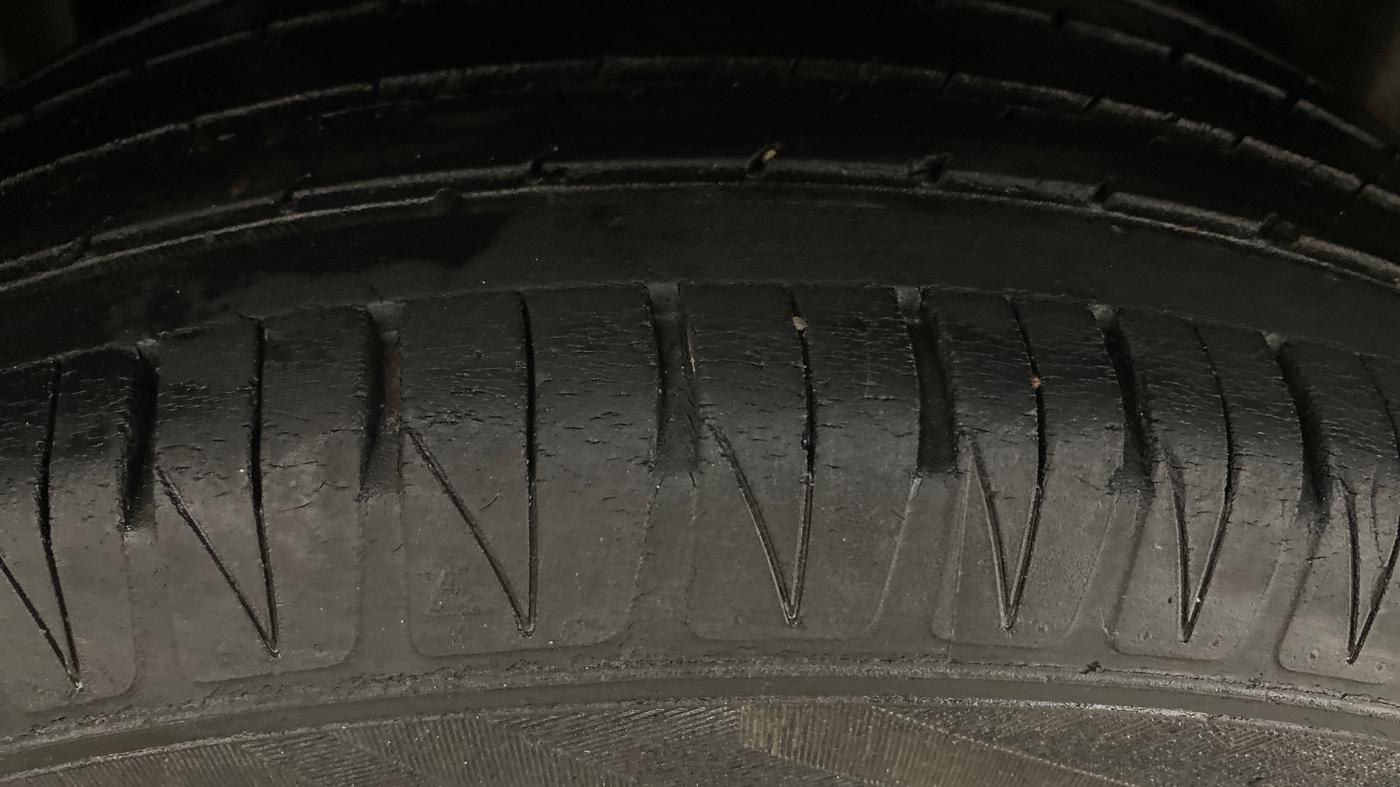 2021 Toyota URBAN CRUISER HIGH GRADE MT, Petrol, Manual, 50,941 km, Right Rear Tyre Tread