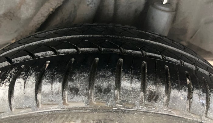 2015 Honda Amaze 1.2L I-VTEC S, Petrol, Manual, 56,499 km, Left Rear Tyre Tread