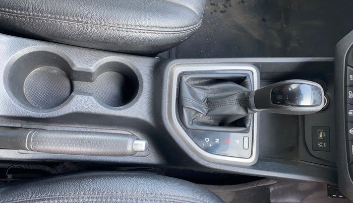 2015 Hyundai Creta SX PLUS AT 1.6 DIESEL, Diesel, Automatic, 60,636 km, Gear Lever