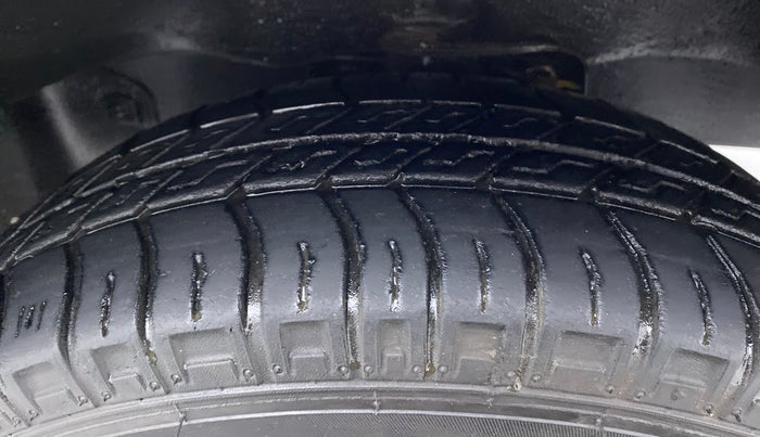 2020 Maruti Eeco 5 STR WITH AC PLUSHTR, Petrol, Manual, 16,761 km, Right Front Tyre Tread
