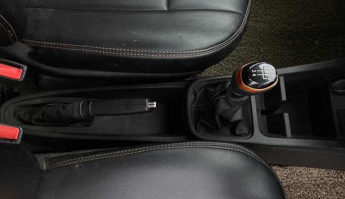2019 Renault Kwid CLIMBER 1.0 (O), Petrol, Manual, 39,762 km, Gear Lever