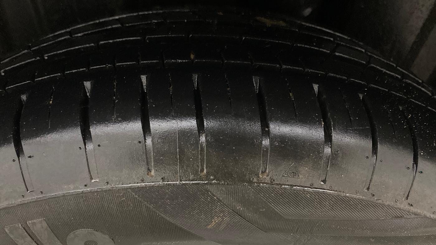 2024 Maruti Baleno DELTA 1.2 AGS, Petrol, Automatic, 36,931 km, Left Rear Tyre Tread