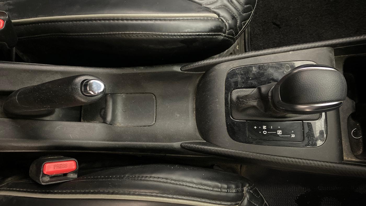 2024 Maruti Baleno DELTA 1.2 AGS, Petrol, Automatic, 36,931 km, Gear Lever