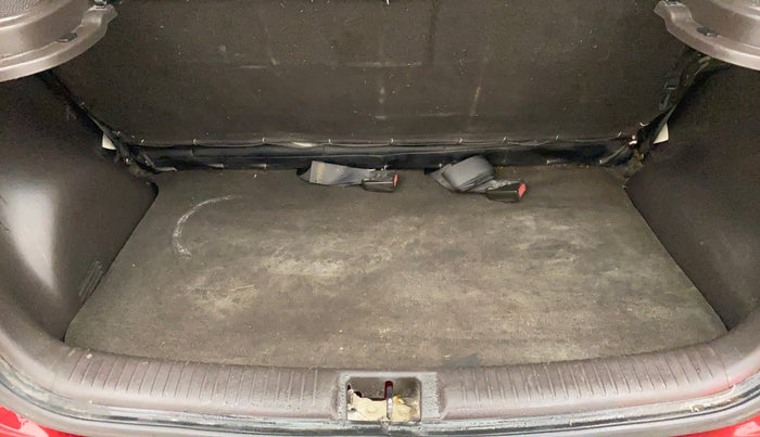2010 Hyundai Santro Xing GLS, Petrol, Manual, 55,306 km, Boot Inside