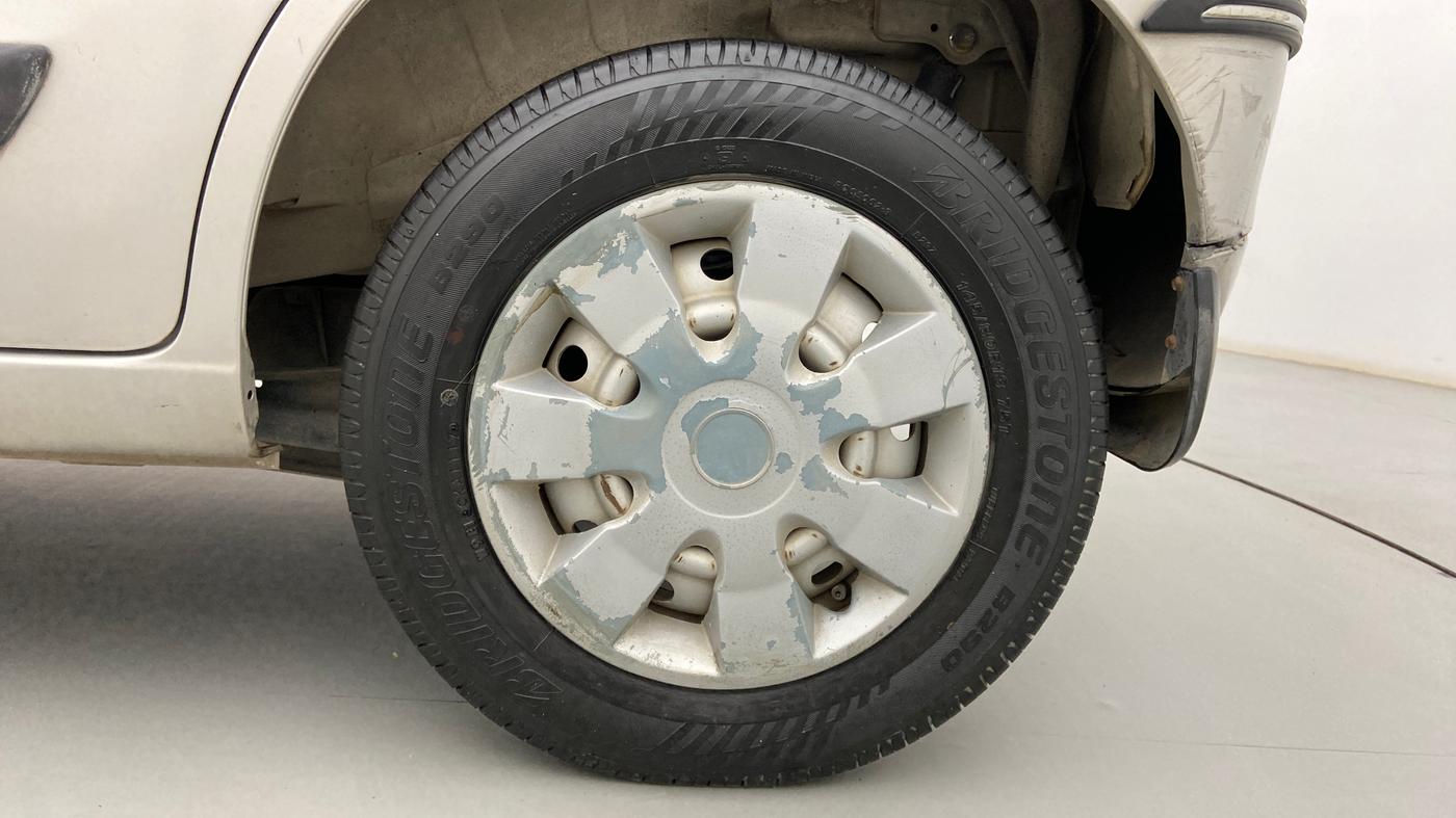 2012 Maruti Wagon R 1.0 LXI, Petrol, Manual, 70,384 km, Left Rear Wheel