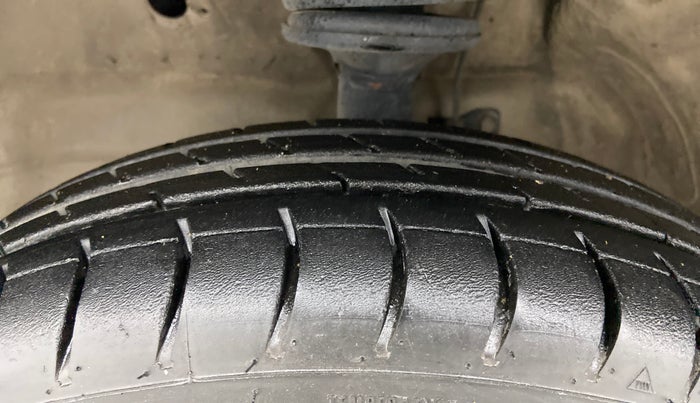 2012 Maruti Wagon R 1.0 LXI, Petrol, Manual, 70,384 km, Left Front Tyre Tread