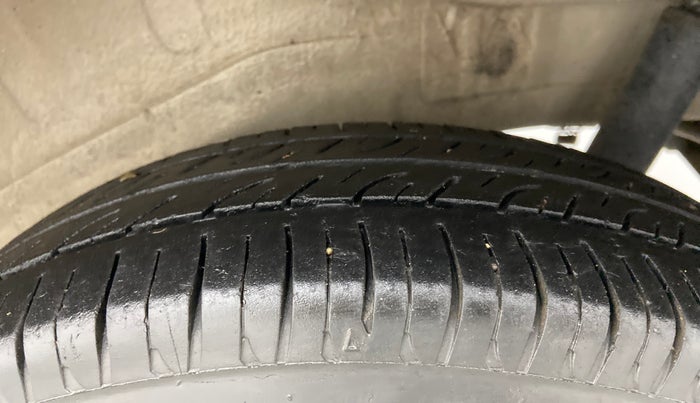 2012 Maruti Wagon R 1.0 LXI, Petrol, Manual, 70,384 km, Left Rear Tyre Tread