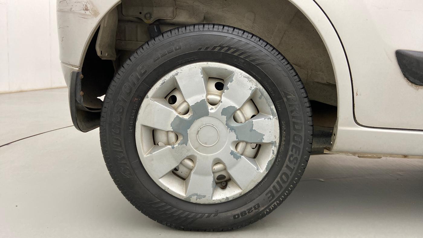 2012 Maruti Wagon R 1.0 LXI, Petrol, Manual, 70,384 km, Right Rear Wheel
