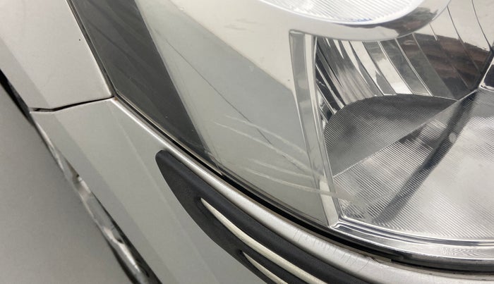2012 Maruti Wagon R 1.0 LXI, Petrol, Manual, 70,384 km, Right headlight - Minor scratches