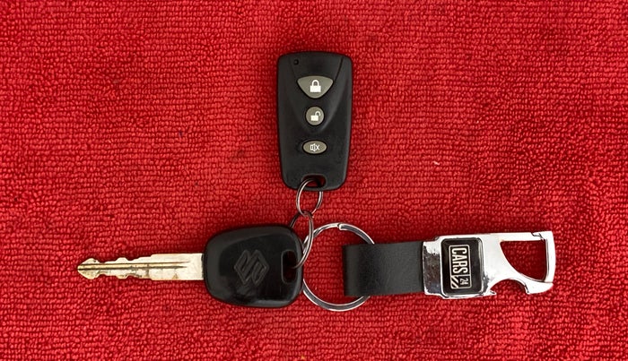 2012 Maruti Wagon R 1.0 LXI, Petrol, Manual, 70,384 km, Key Close Up