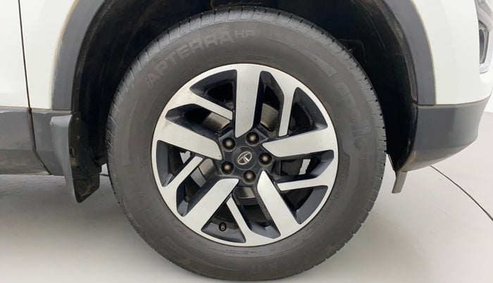 2021 Tata Harrier XZA PLUS 2.0L, Diesel, Automatic, 67,148 km, Right Front Wheel