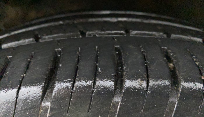 2021 Tata Harrier XZA PLUS 2.0L, Diesel, Automatic, 67,148 km, Left Front Tyre Tread