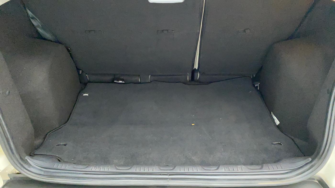 2015 Ford Ecosport 1.5 TITANIUM TI VCT AT, Petrol, Automatic, 69,828 km, Boot Inside View
