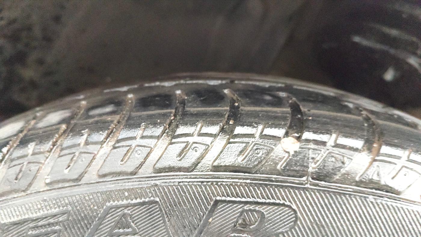 2015 Skoda Octavia ELEGANCE 1.8 TSI AT, Petrol, Automatic, 78,899 km, Left Front Tyre Tread