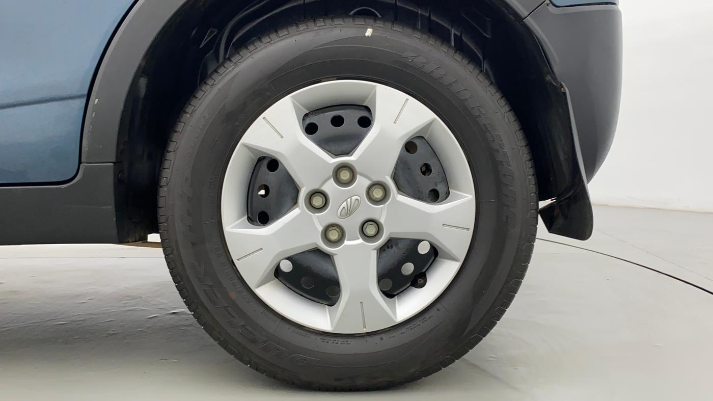 2021 Mahindra XUV300 1.2 W6 AT, Petrol, Automatic, 22,757 km, Left Rear Wheel