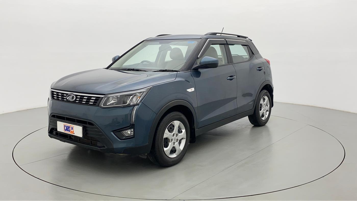 2021 Mahindra XUV300 1.2 W6 AT, Petrol, Automatic, 22,757 km, Left Front Diagonal