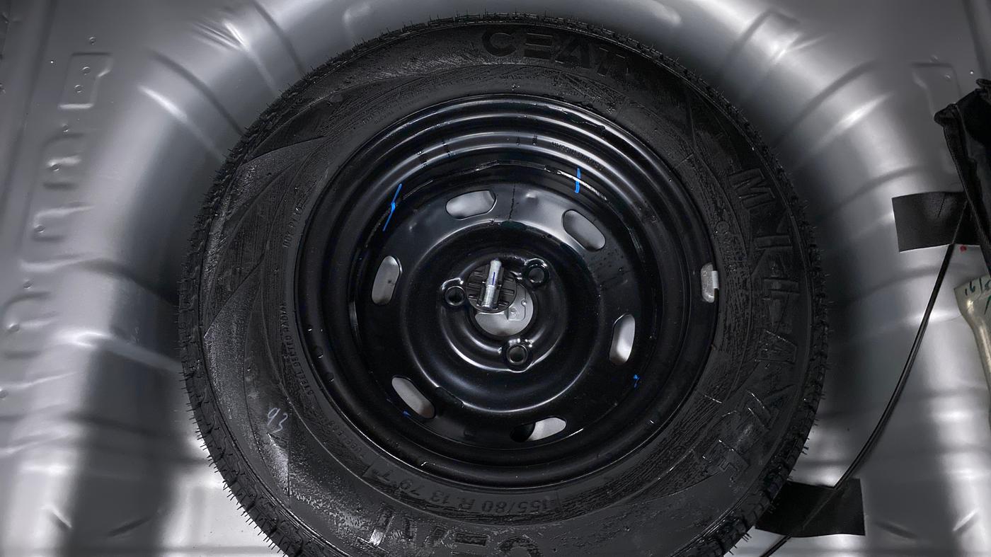 2019 Renault Kwid RXT 1.0 EASY-R AT OPTION, Petrol, Automatic, 556 km, Spare Tyre