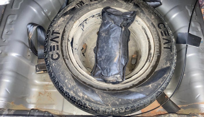 2017 Renault Kwid RXT 0.8, Petrol, Manual, 36,124 km, Spare Tyre