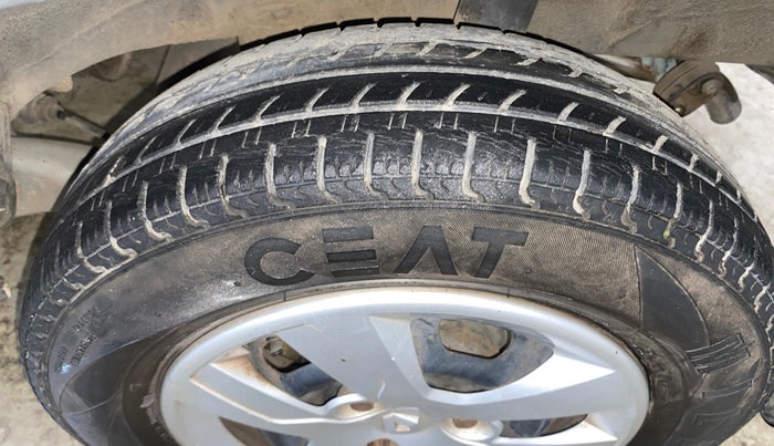 2017 Renault Kwid RXT 0.8, Petrol, Manual, 36,124 km, Left Rear Tyre Tread