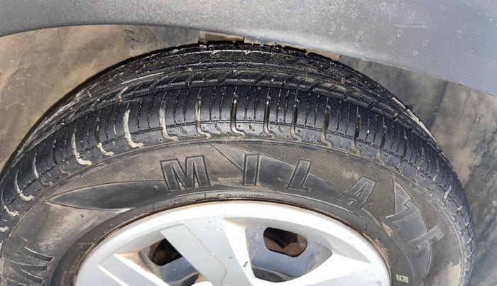 2017 Renault Kwid RXT 0.8, Petrol, Manual, 36,124 km, Right Front Tyre Tread