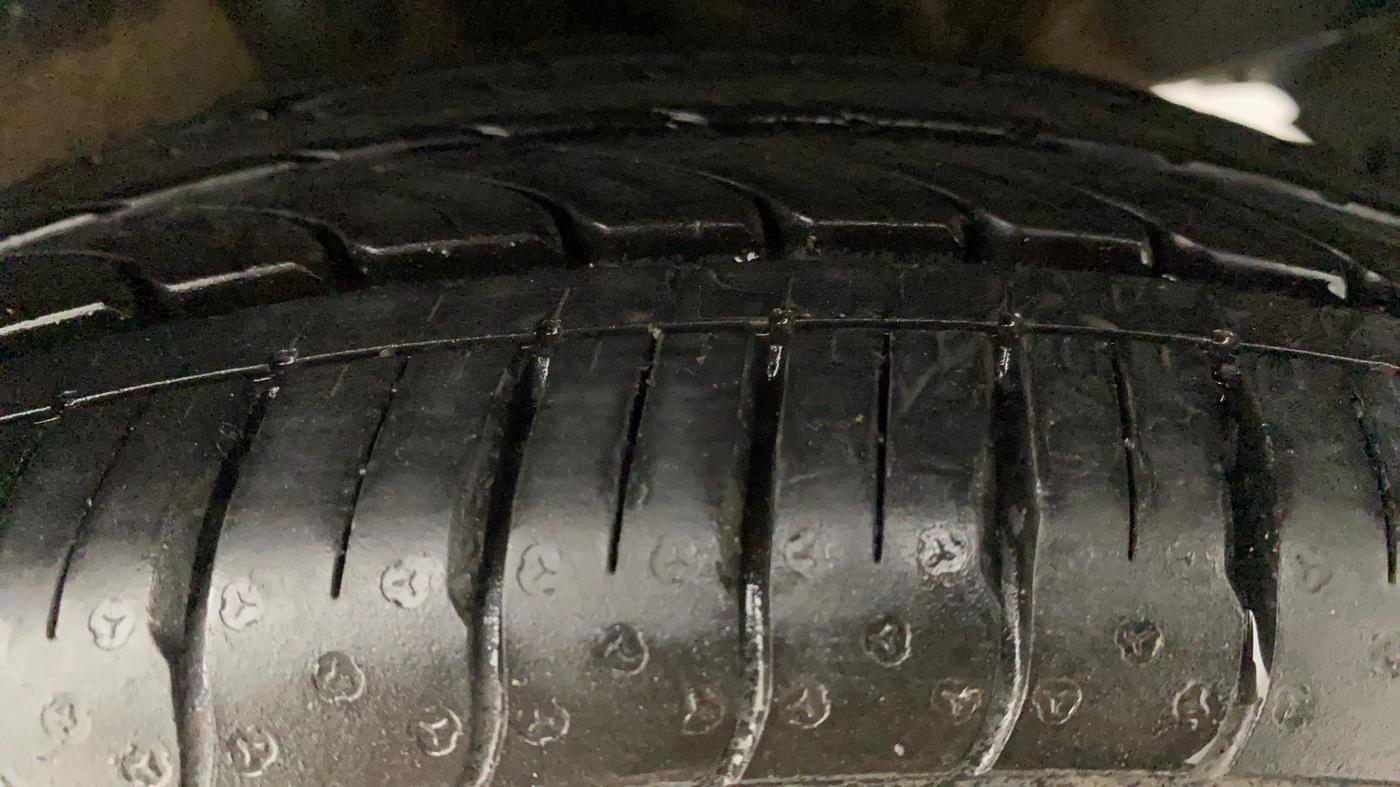 2019 Hyundai NEW SANTRO SPORTZ CNG, CNG, Manual, 79,980 km, Left Rear Tyre Tread