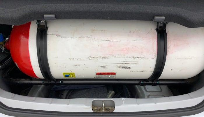 2019 Hyundai NEW SANTRO SPORTZ CNG, CNG, Manual, 79,980 km, Boot Inside
