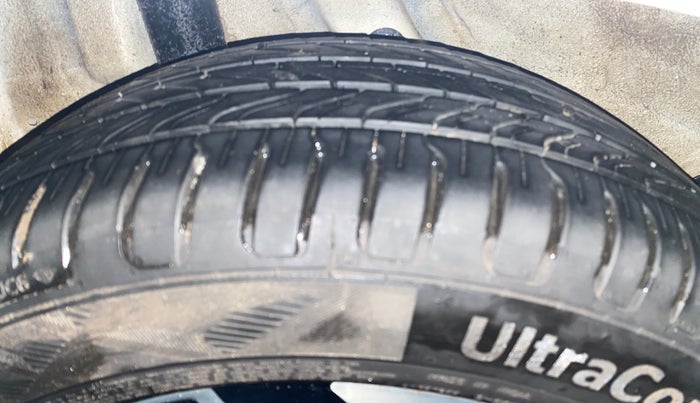 2020 Hyundai Verna SX 1.5 VTVT, Petrol, Manual, 56,514 km, Right Rear Tyre Tread