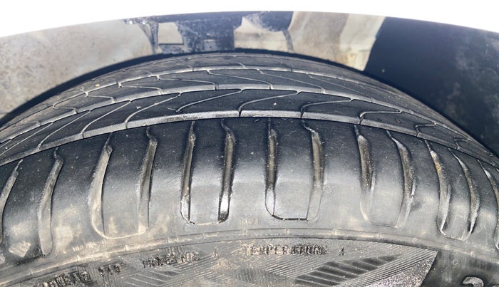 2020 Hyundai Verna SX 1.5 VTVT, Petrol, Manual, 56,514 km, Right Front Tyre Tread