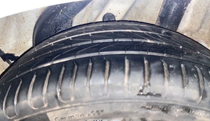 2020 Hyundai Verna SX 1.5 VTVT, Petrol, Manual, 56,514 km, Left Rear Tyre Tread