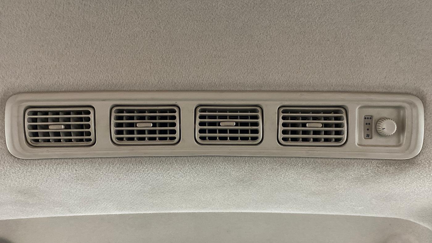 2013 Maruti Ertiga ZXI, Petrol, Manual, 50,958 km, Rear AC Vents