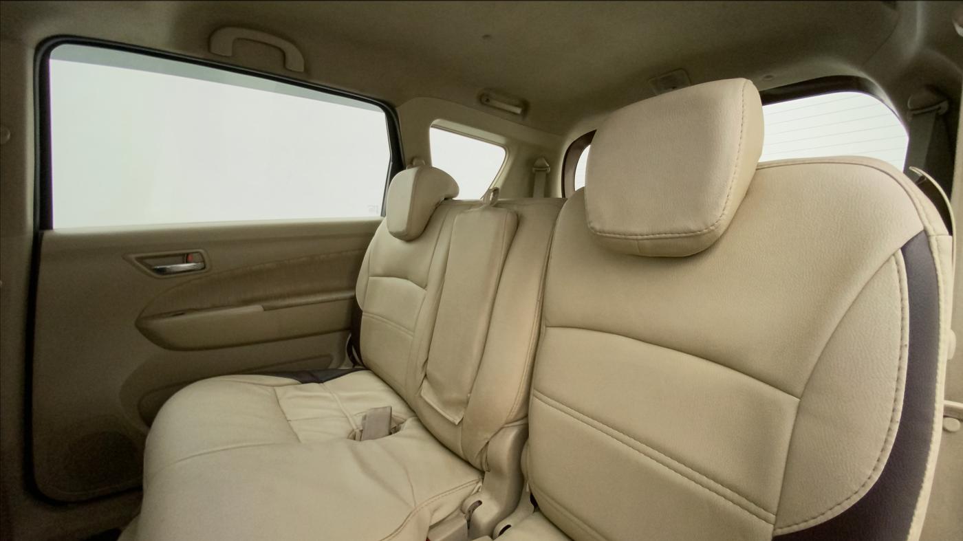 2013 Maruti Ertiga ZXI, Petrol, Manual, 50,958 km, Right Side Rear Door Cabin