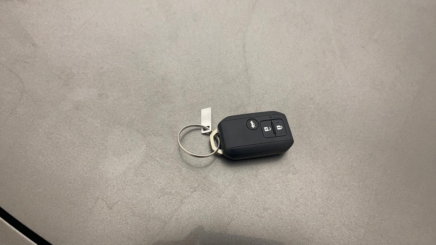 2023 Maruti Dzire ZXI, Petrol, Manual, 3,745 km, Key Close Up