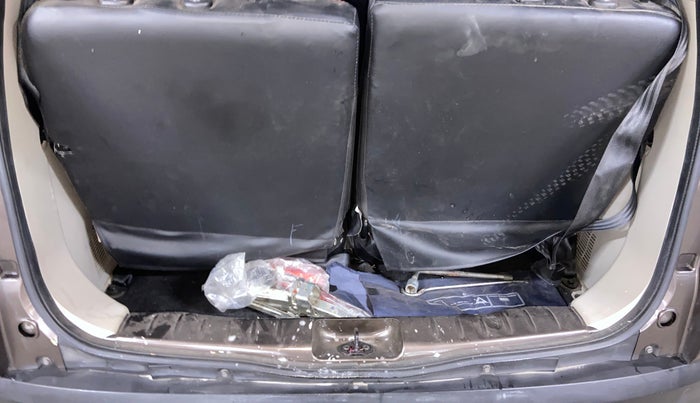 2022 Renault TRIBER RXT AMT, Petrol, Automatic, 44,102 km, Boot Inside