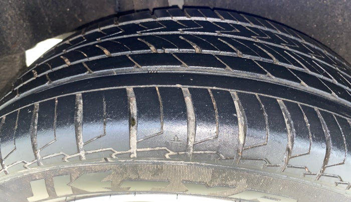 2017 Maruti Baleno ALPHA PETROL 1.2, Petrol, Manual, 51,938 km, Right Rear Tyre Tread