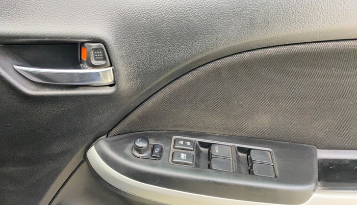 2017 Maruti Baleno ALPHA PETROL 1.2, Petrol, Manual, 51,938 km, Driver Side Door Panels Control