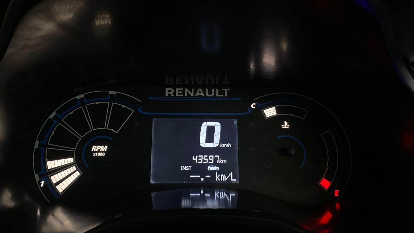 2021 Renault TRIBER RXZ, Petrol, Manual, 43,583 km, Odometer Image