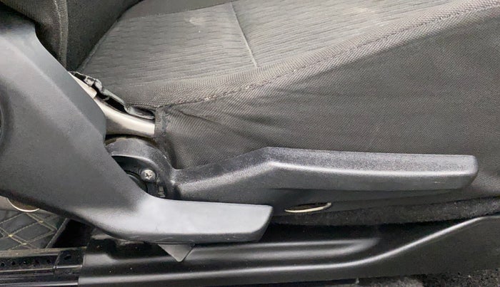 2017 Maruti Baleno DELTA CVT PETROL 1.2, Petrol, Automatic, 40,733 km, Driver Side Adjustment Panel