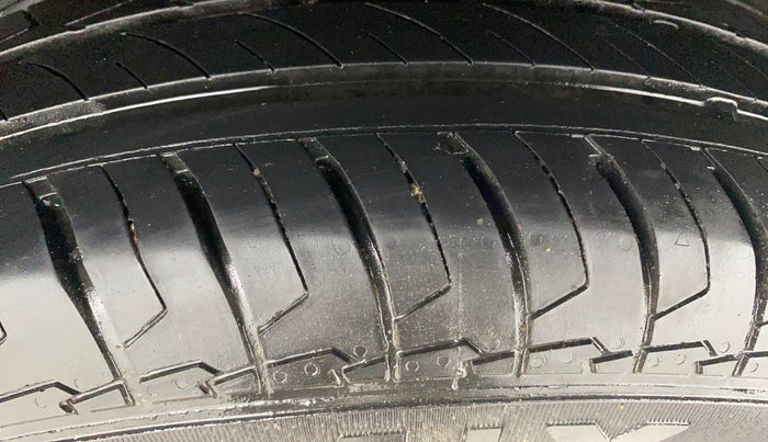 2023 Maruti Swift LXI, Petrol, Manual, 16,203 km, Left Rear Tyre Tread